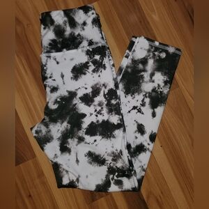 Evolution and Creation Monochrome Tie-Dye Leggings